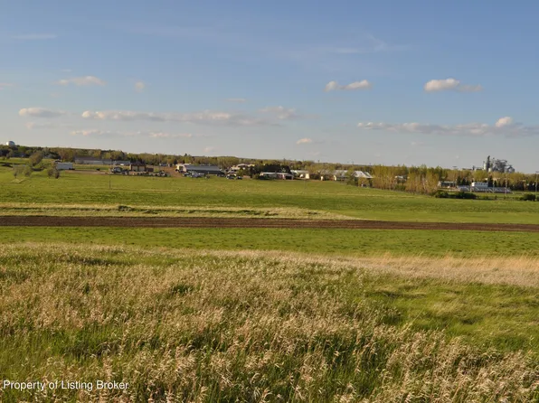 5th Ave W, Lemmon, SD 57638