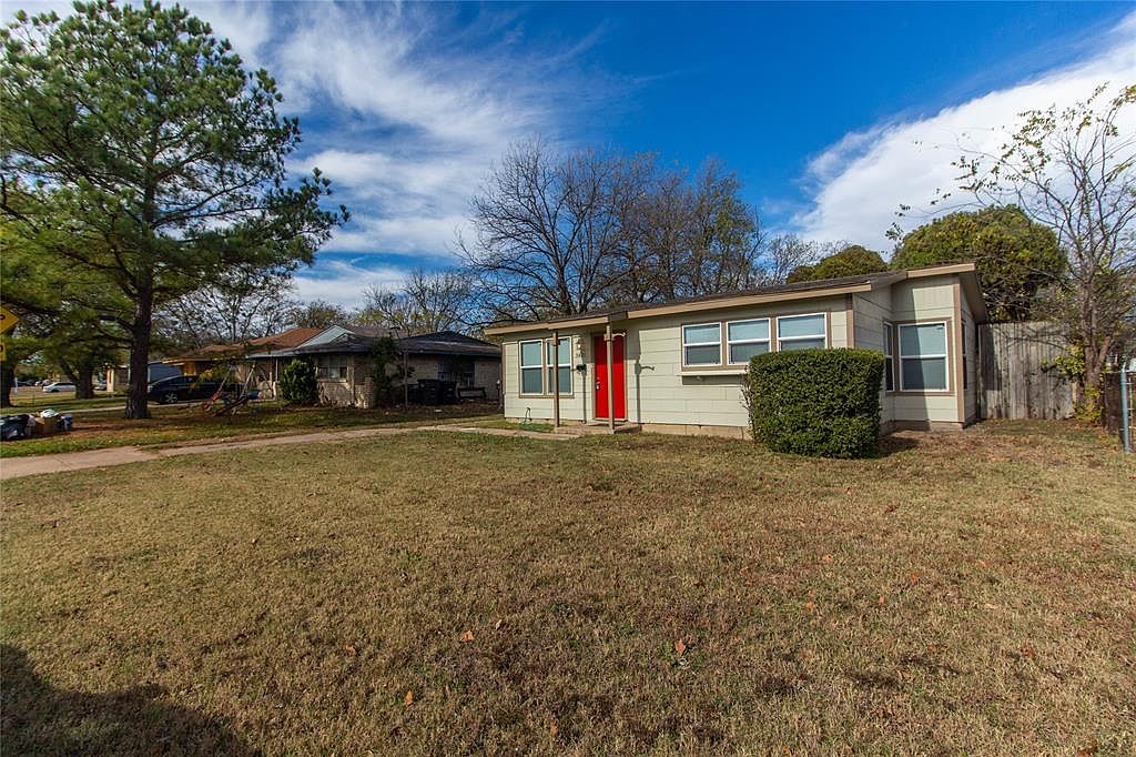 5621 Rickenbacker Pl Fort Worth Tx Zillow