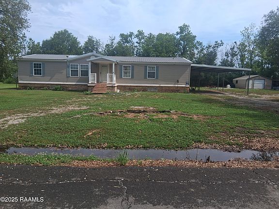 3rd image of 160 Pear Ln