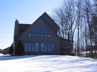 1116 Wolf River Dr, Fremont, WI 54940