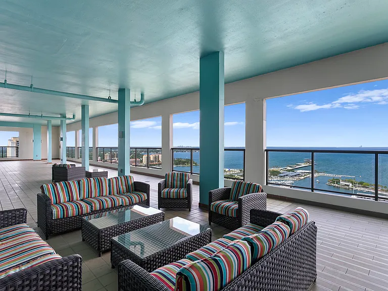 1 Beach Dr SE #1112 — Photo 40