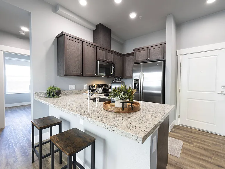 ONE18 West Street Residential — Photo 41