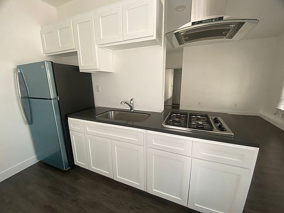 5th image of 318 S Commonwealth Ave APT 107