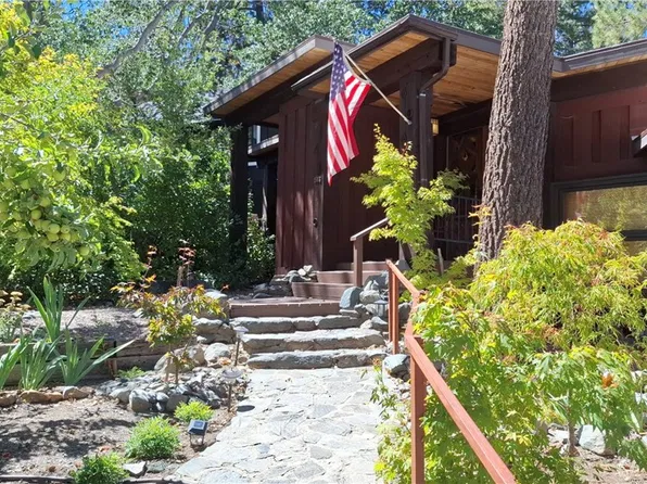 516 Lark Dr, Wrightwood, CA 92397