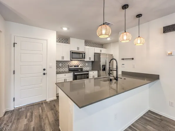 7377 Philip Cove St, North Las Vegas, NV 89084