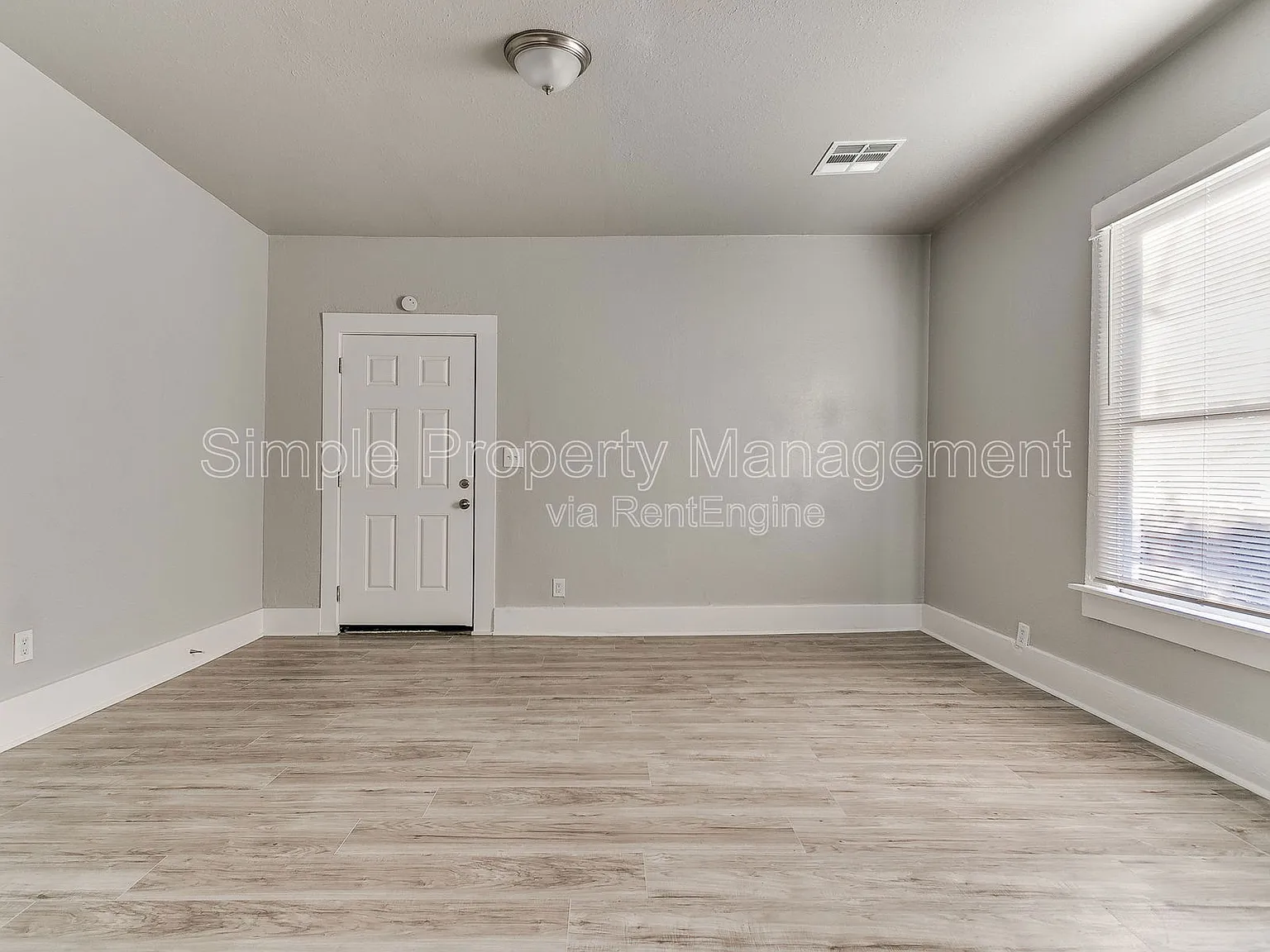 1 bed, 1.0 bath, 737 sqft, $795 — Photo 2