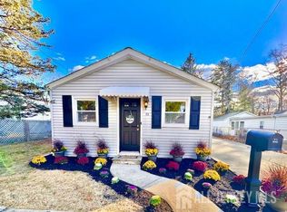 53 Newark Ave, Spotswood, NJ 08884