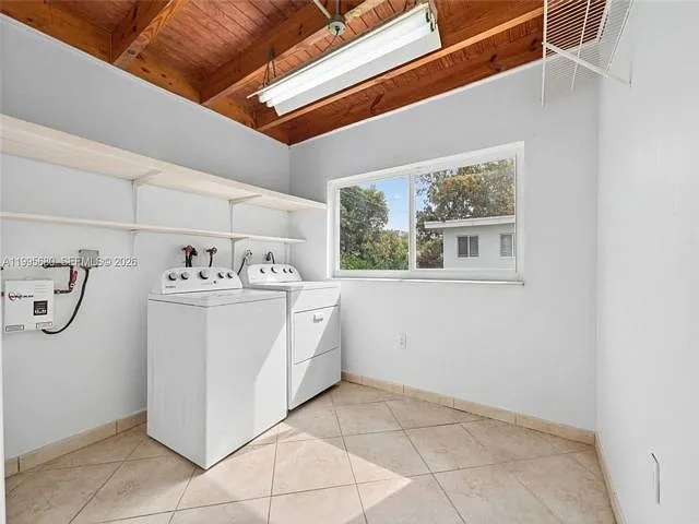 6447 SW 10th St — Photo 9