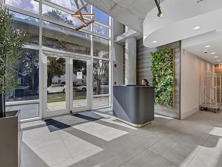525 E Jackson St #305 — Photo 25