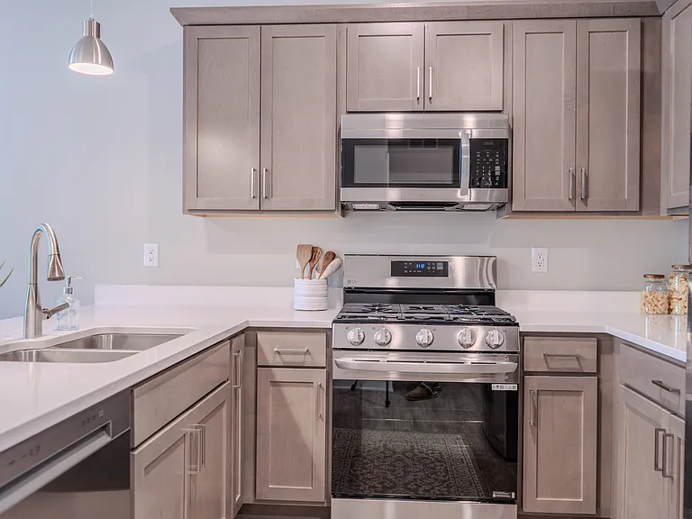 Ventura Townhouses NEW CONSTRUCTION — Photo 10
