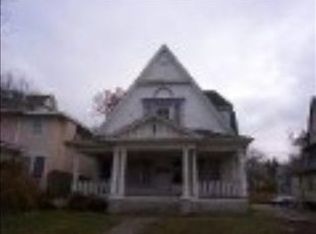 1113 S 31st St, Omaha, NE 68105