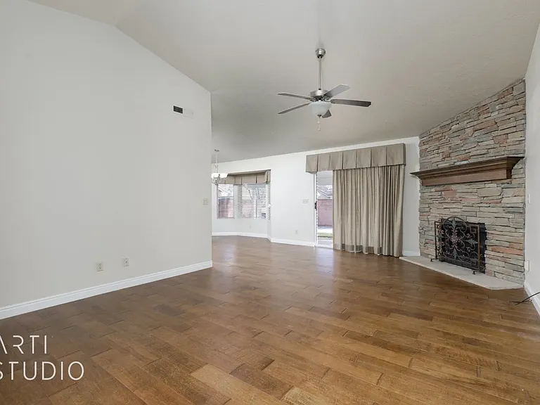 351 S Valley View Dr #30 — Photo 8