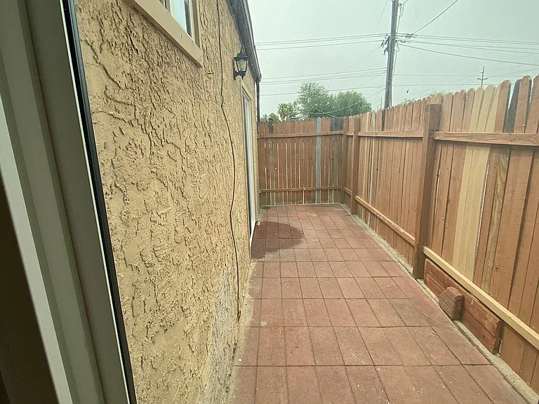 3409 E Glenn St — Photo 6