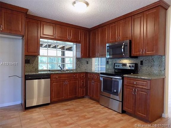 4th image of 1120 NW 90th Ln