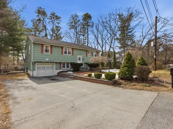 41 Bridge St, Tewksbury, MA 01876