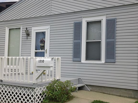 3rd image of 1310 Avenue E