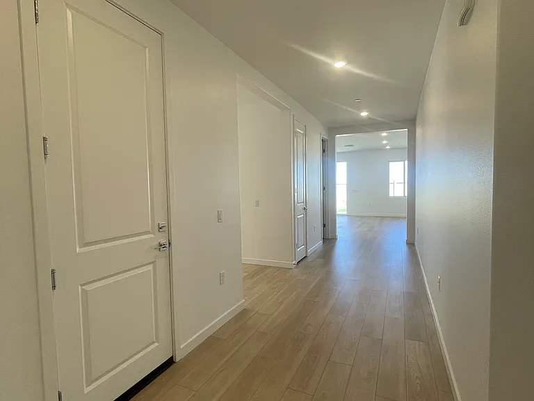 5529 W Avenue K13 — Photo 11