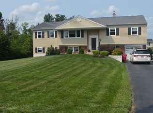 2917 Soni Dr, Norristown, PA 19403