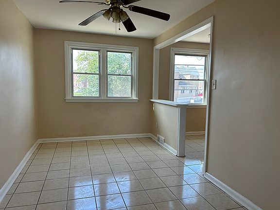 3rd image of 6640 Roosevelt Blvd