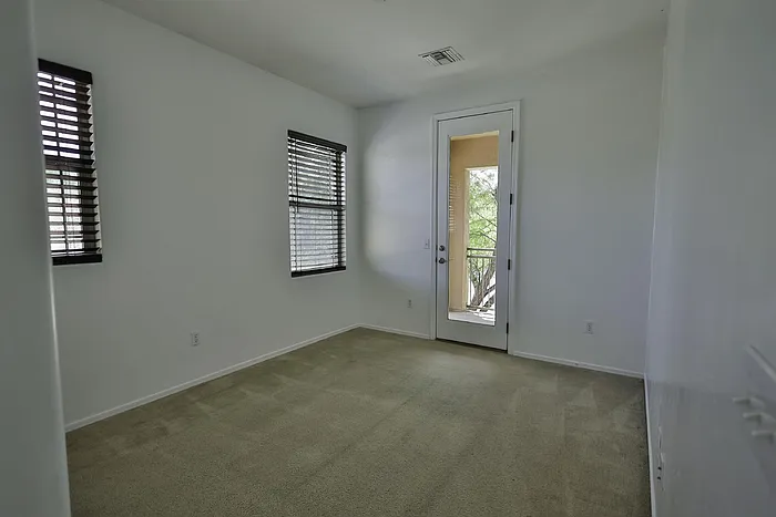54 W Camino Cuesta Abajo — Photo 25