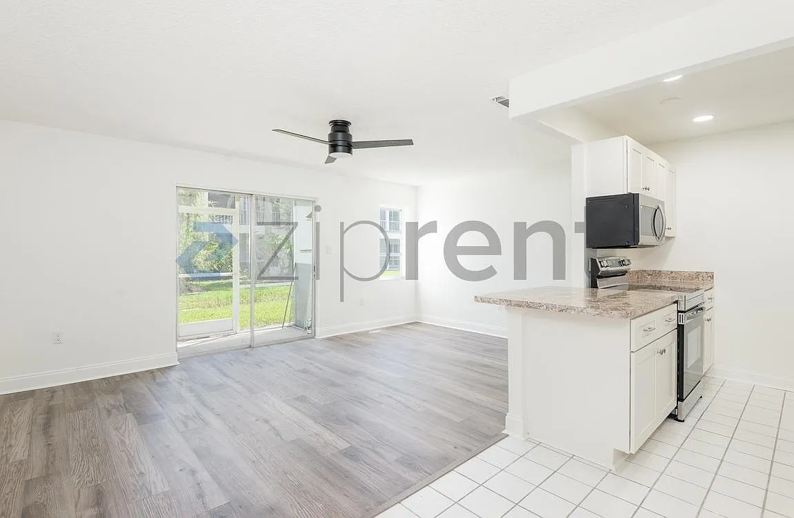 Tradewinds Condo — Photo 2
