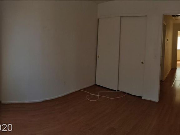 4th image of 4588 Skybolt St