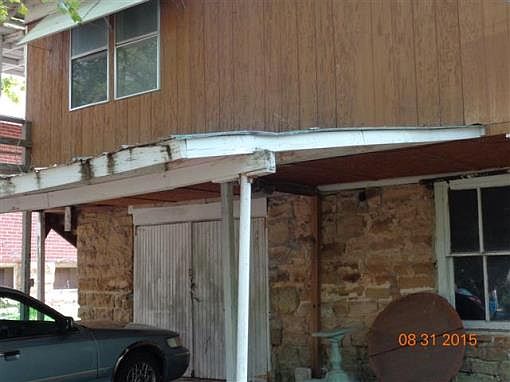 4th image of 527 N 2nd St