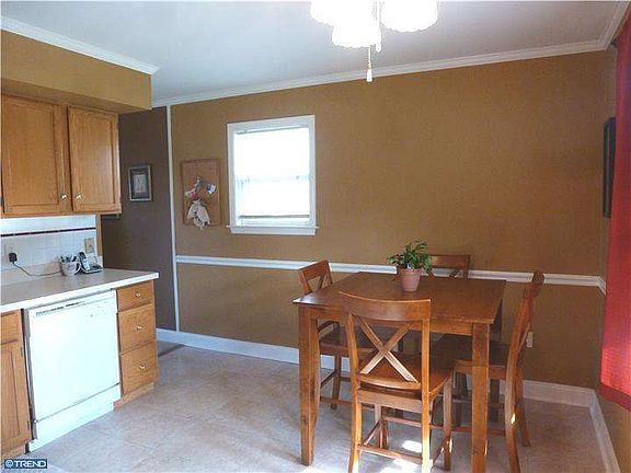 3rd image of 369 Donofrio Dr