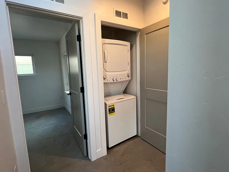 3450 S Corona St — Photo 25