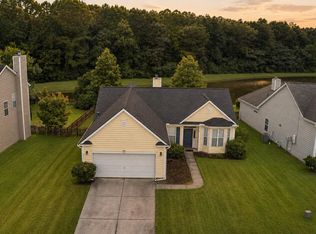 1433 Coopers Hawk Dr, Hanahan, SC 29410