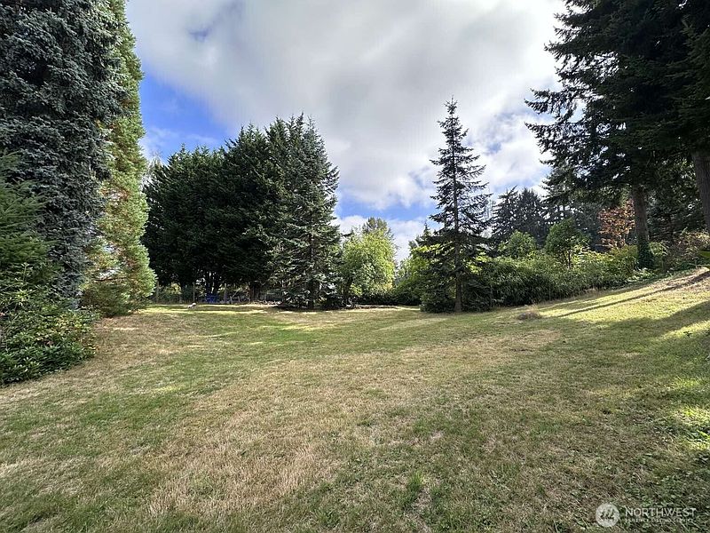 2nd image of 16414 104th Avenue NE