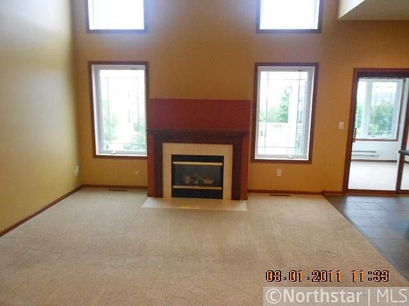 4th image of 15562 Crabapple Ln