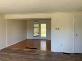 32 Rose Cir, Hamlin, NY 14464