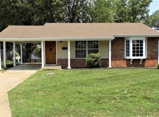 435 Lambeth Ln, Saint Louis, MO