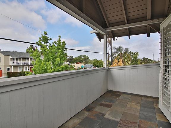 3rd image of 3033 Palm St