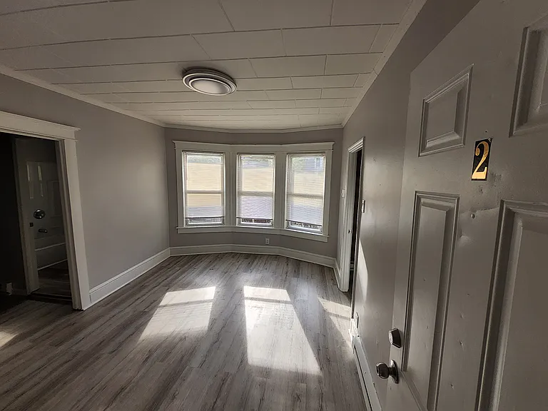15 Fulton St #2 — Photo 1