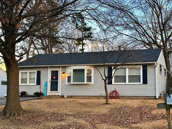 4515 N Troost Ave, Kansas City, MO 64116