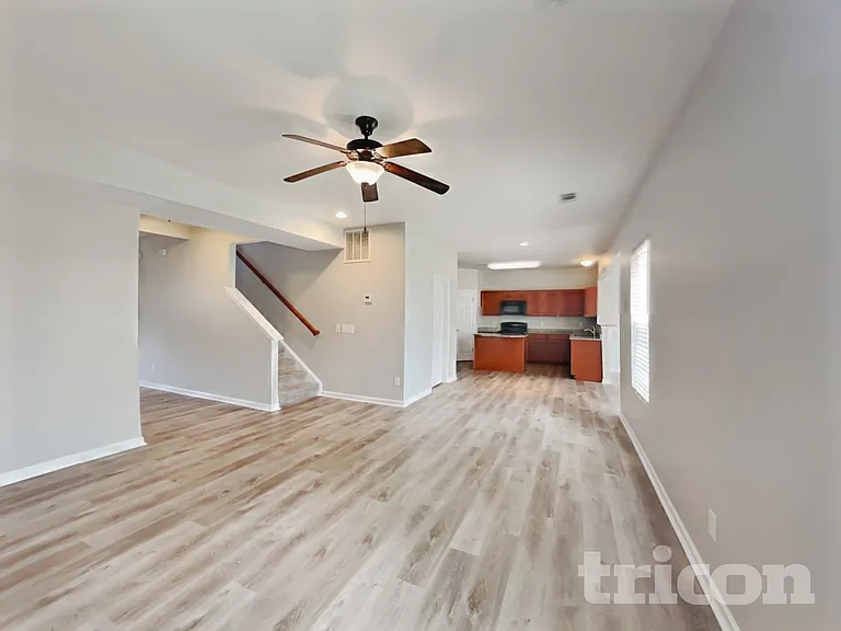 2640 Jordan Ridge Dr — Photo 3