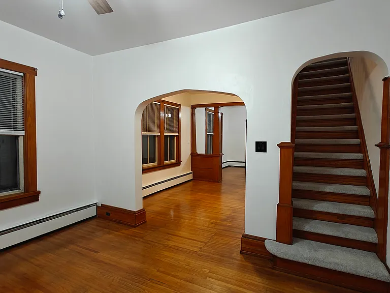 118 Shaw Ave — Photo 18