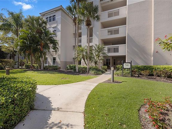 3rd image of 740 Waterford DR #301