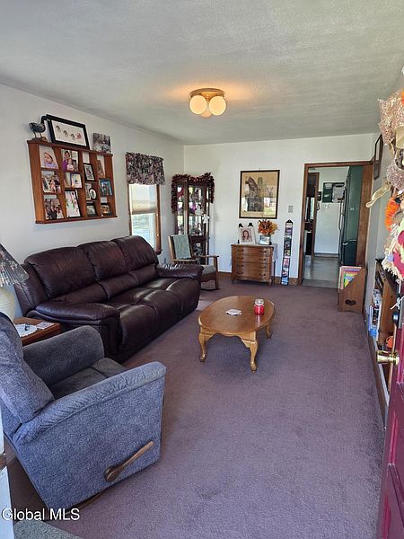 3rd image of 523 Elliott Street