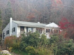 100 N Hoosac Rd, Williamstown, MA 01267