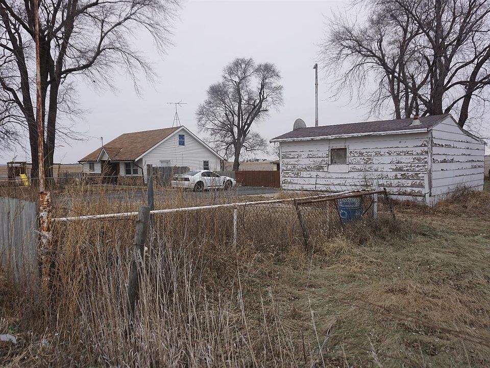 2nd image of 1140 County Road M