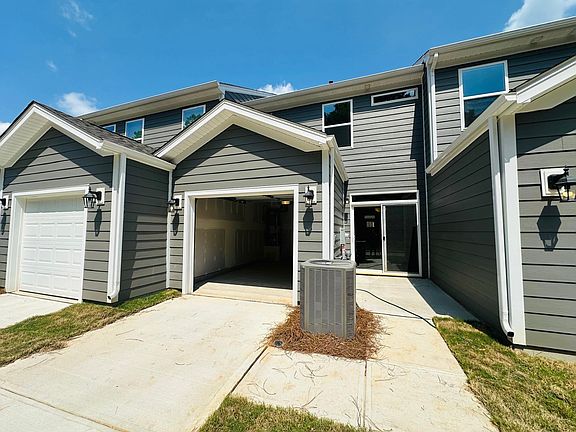 3rd image of 5633 Stafford Rd #1