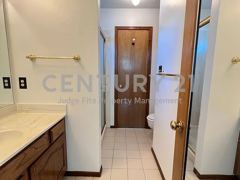 3316 Camden Dr — Photo 14