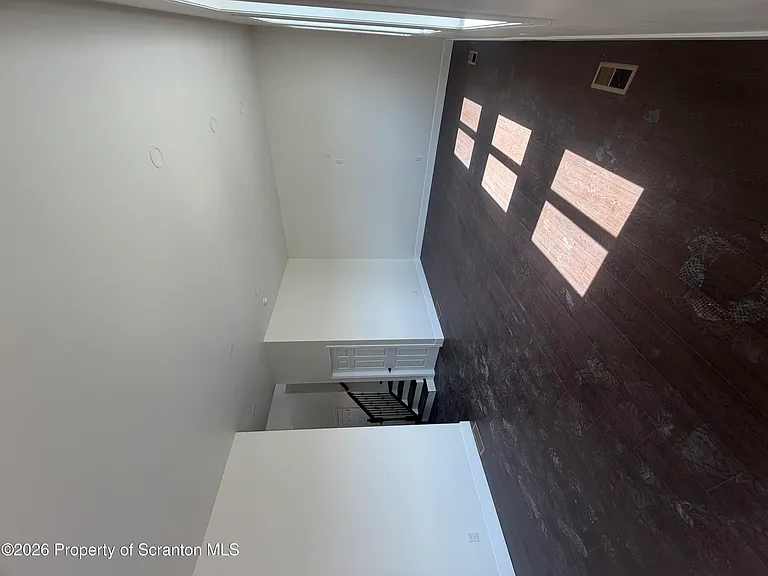 105 Parkdale Dr — Photo 15
