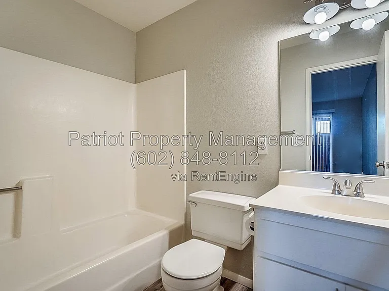 20420 N 6th Dr #7 — Photo 27