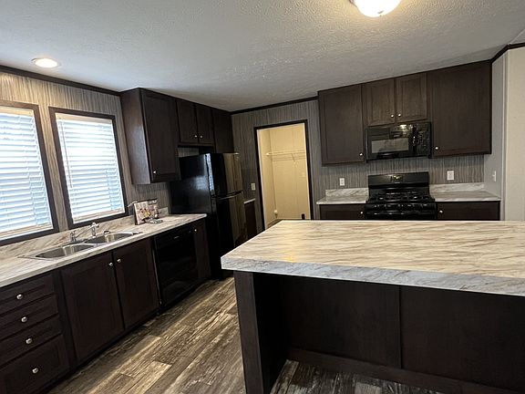 2nd image of 825 1st Ave E #257