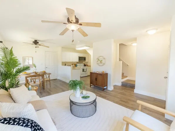 91-1031 Kaimalie St APT 4H1, Ewa Beach, HI 96706