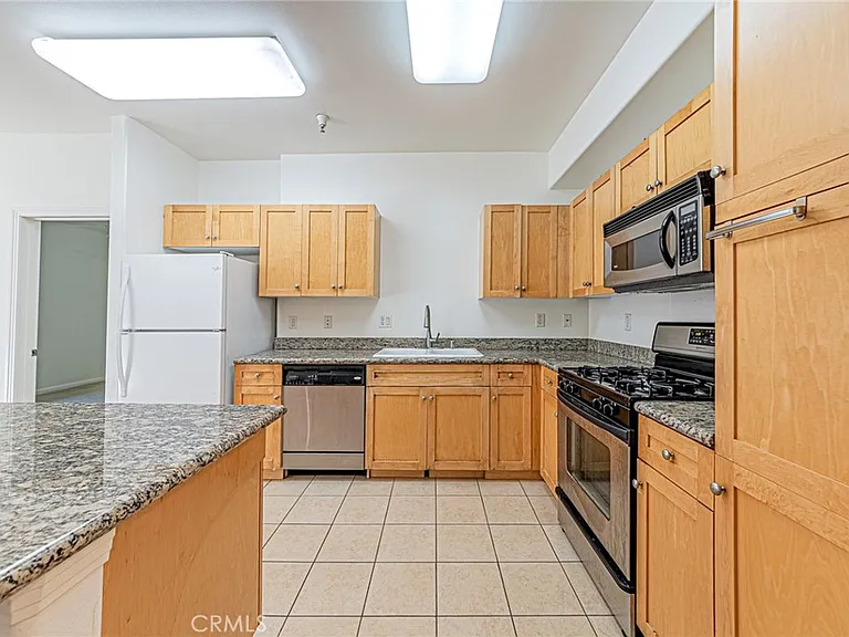 100 S Alameda #348 — Photo 4